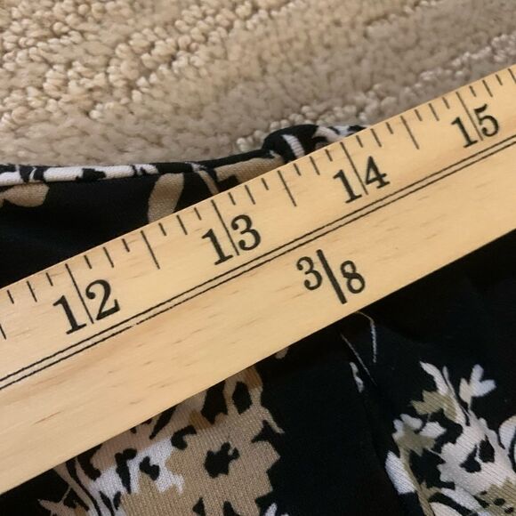 Size Small Black Floral RIPE MIDI - Picture 4 of 7